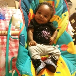 Meet your Posher, Theodis